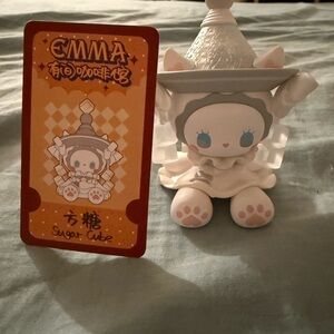 Emma Sugar Cube Figurine - White